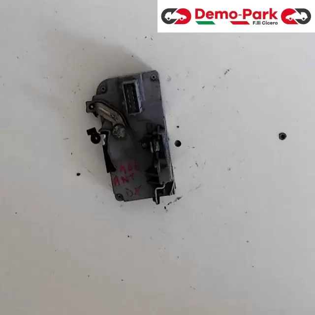 SERRATURA ANT. DX Peugeot 406  2