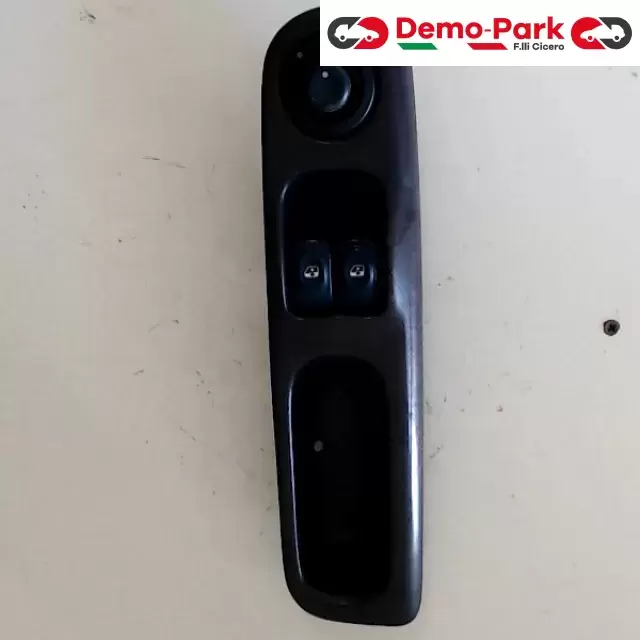 PULSANTIERA ALZAVETRI ANT. SX Renault TWINGO  0