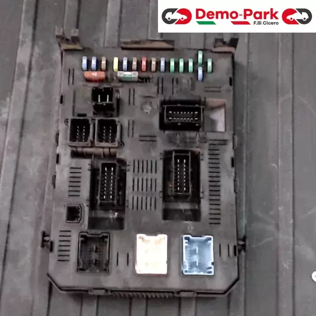 BODY COMPUTER CitroЁn C4 BOOT 21676031 - 5 B  281148373A 0