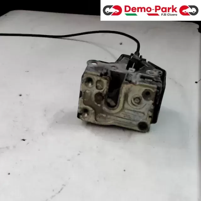 SERRATURA POST. DX Renault SCENIC  0