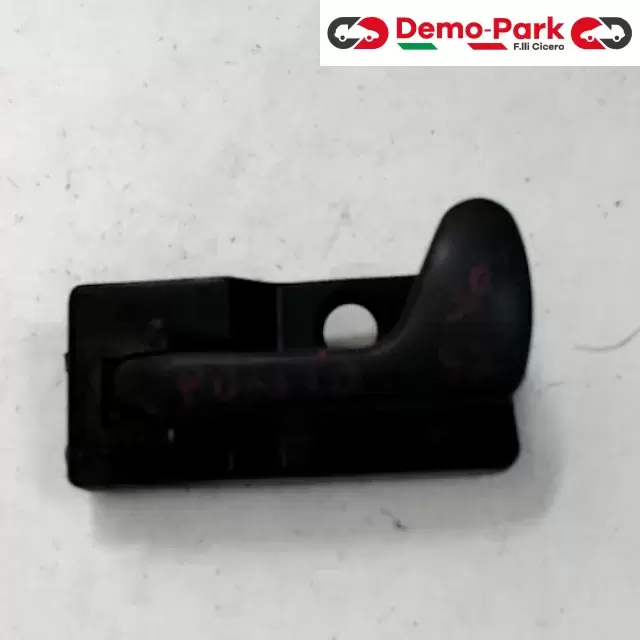 MANIGLIA INTERNA ANT. - SX Fiat PUNTO I SERIE - 3P  0