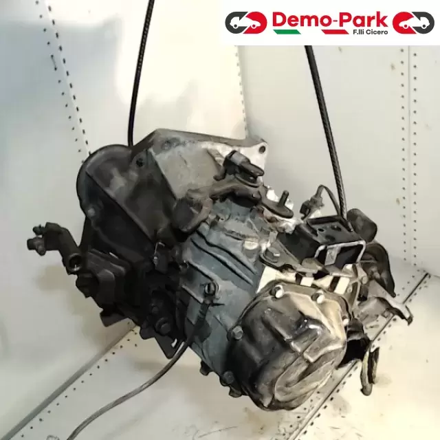 CAMBIO KIA CEED Kia CEED 431152000 2