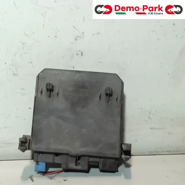 CENTRALINA CHIUSURA CENTRALIZZATA POST DX Mercedes-benz Classe C 203 820 08 26 1