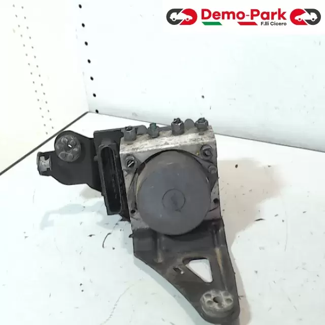 GRUPPO ABS Renault MEGANE II - 1.5 DCI 0 265 231 734  8200 527 390 0