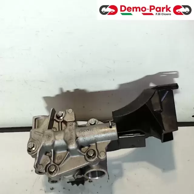 POMPA OLIO Primastar Qashqai Vivaro Megane Scenic Nissan QASHQAI 2.0 DCI 150157688R 2