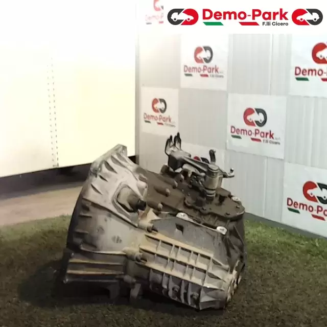 CAMBIO  Ford FOCUS C-MAX 4M5R-7F096-YA  4M5R 7002 YA 2