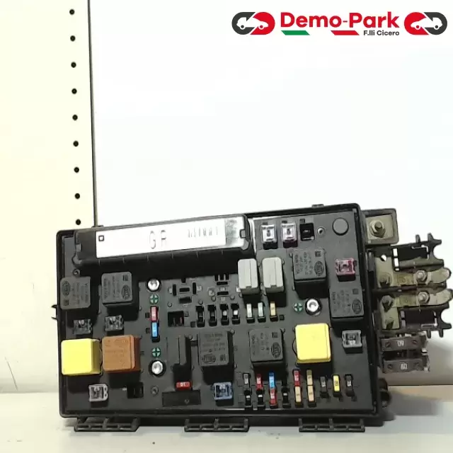 BODY COMPUTER  Opel ASTRA H - ZAFIRA B GM 13206745  5DK008668-32 0
