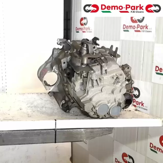 CAMBIO MITSUBISHI COLT 1.1 12V P2500A198 Mitsubishi COLT - 1.1 P2500A198 1