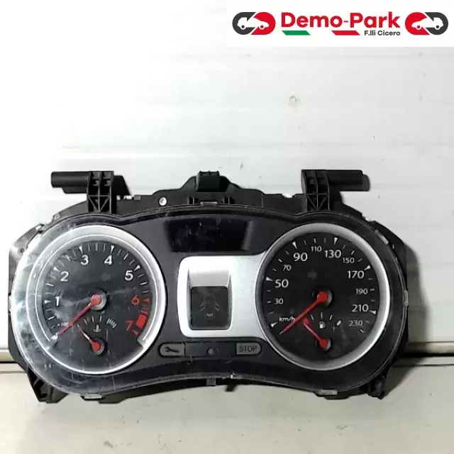 QUADRO STRUMENTI RENAULT CLIO Renault clio 8200820999-D 0