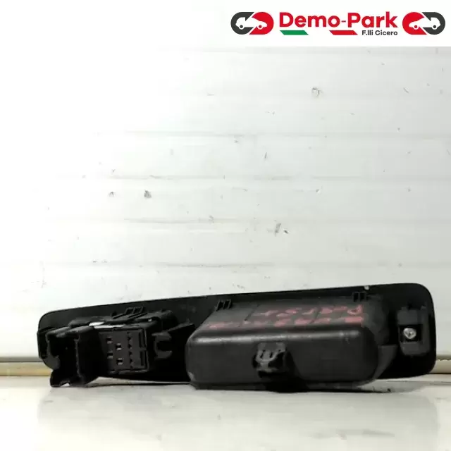 PULSANTIERA POST. SX NISSAN QASHQAI Nissan QASHQAI  1