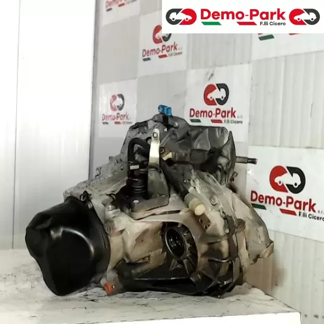 CAMBIO RENAULT CLIO  Renault CLIO 1.2 B JH3176 1