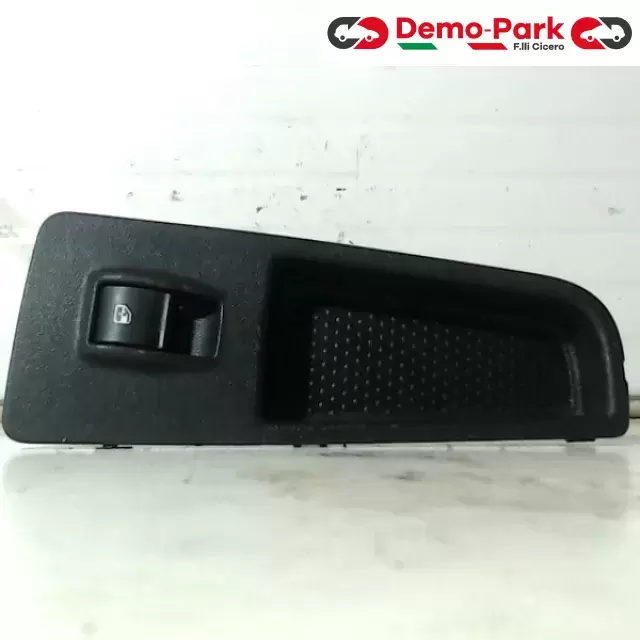 PULSANTIERA POST. SX LANCIA DELTA  Lancia DELTA - 1.6  0