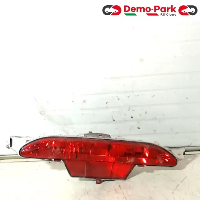 FANALE POST. CENTRALE RETRONEBBIA Peugeot 208 1.5 HDI 9674308980 0