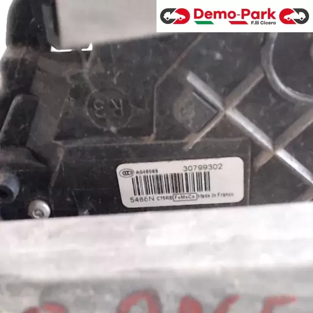 SERRATURA ANT DX VOLVO S40 Volvo S40 30799302 1