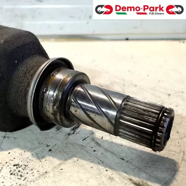 SEMIASSE SX RENAULT MODUS 1.5 DCI Renault MODUS 1.5 DCI 8200499585 1