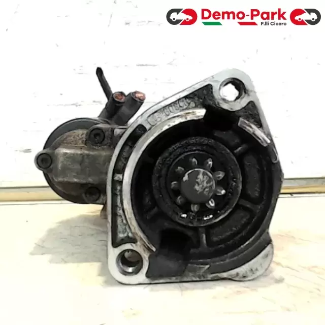 MOTORINO D'AVVIAMENTO VW PASSAT 1.9 TDI Volkswagen PASSAT - 1.9 TDI 0 001 124 020 / 068 911 024H 0