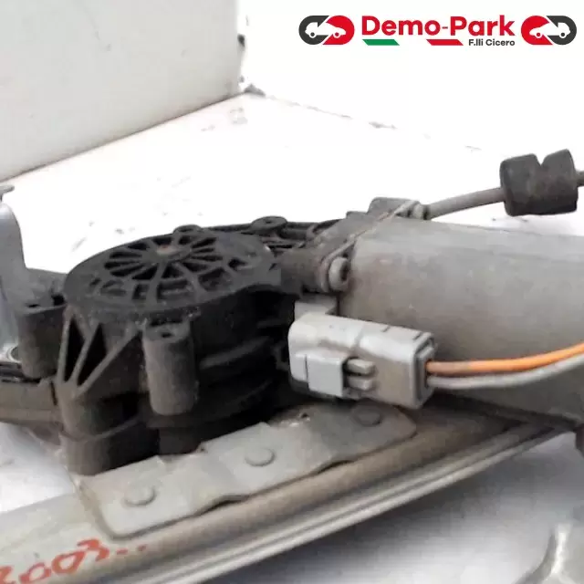 ALZAVETRO ANTERIORE DX 5PORTE Peugeot 206  2