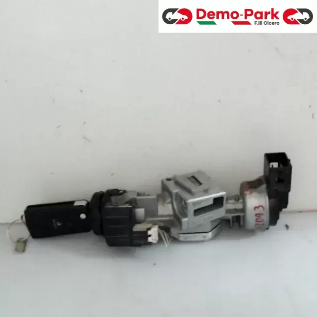 BLOCCASTERZO  Mazda 3 3M51-3F880-AC 0