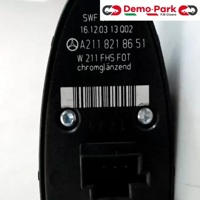 PULSANTE ALZAVETRO  POST. DX Mercedes-benz CLASSE E A 211 821 86 51 1