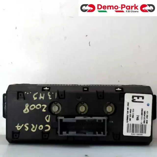 DISPLAY CONSOLE CENTRALE Opel CORSA D 13 284 430 / 28330111-3 1