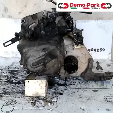 CAMBIO YPSILON Lancia YPSILON - 1.2  0