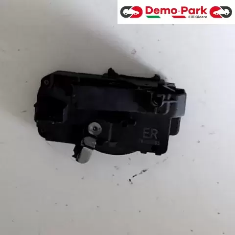 SERRATURA ANT. DX - 3P Opel CORSA C  0