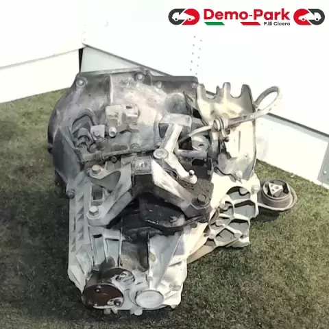 CAMBIO  Mazda 3 - 1.6 HDI 3M5R 7002 YF 0