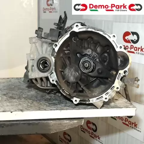 CAMBIO KIA RIO 1.5 D  Kia RIO 1.5 D M56CF2 0