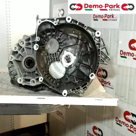 CAMBIO OPEL ZAFIRA  Opel ZAFIRA 2.0 TD R12087975 0